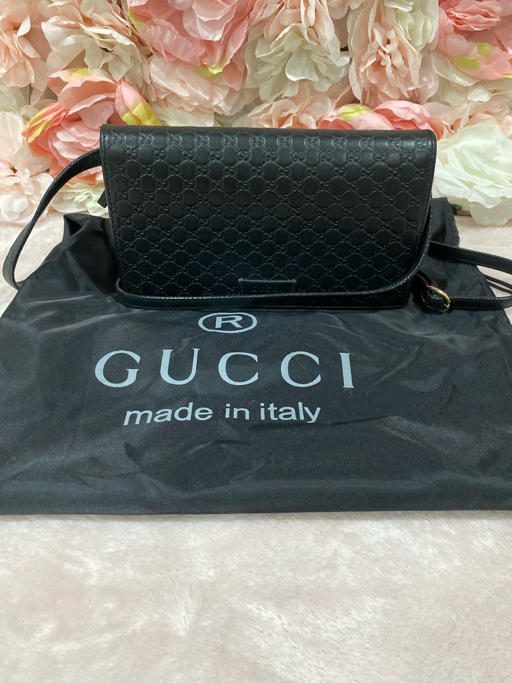 Gucci Black Embossed Gg Leather Crossbody